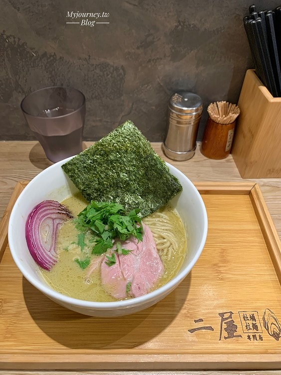 二屋牡蠣拉麵 11