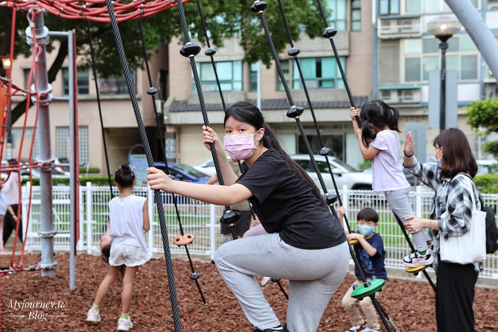 新竹蘑菇城堡公園│公兒30公園，瑪莉歐場景，竹北必玩蘑菇遊戲場