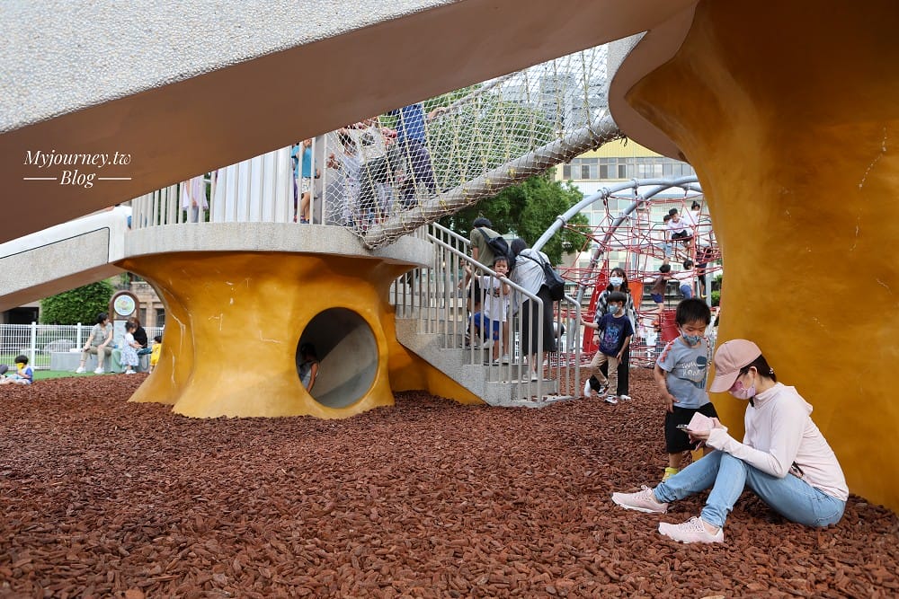 新竹蘑菇城堡公園│公兒30公園，瑪莉歐場景，竹北必玩蘑菇遊戲場