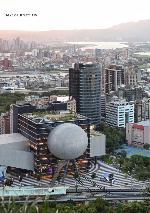 劍潭山步道│5大觀景台:北眼平台、森林方舟、老地方觀機平台全攻略 - 第29張圖