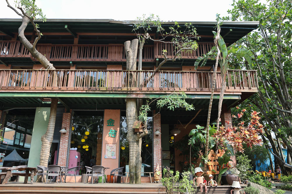 嘉義民雄金桔觀光工廠│免門票，隱藏版森林遊戲場，樹屋溜滑梯、溜索玩到瘋