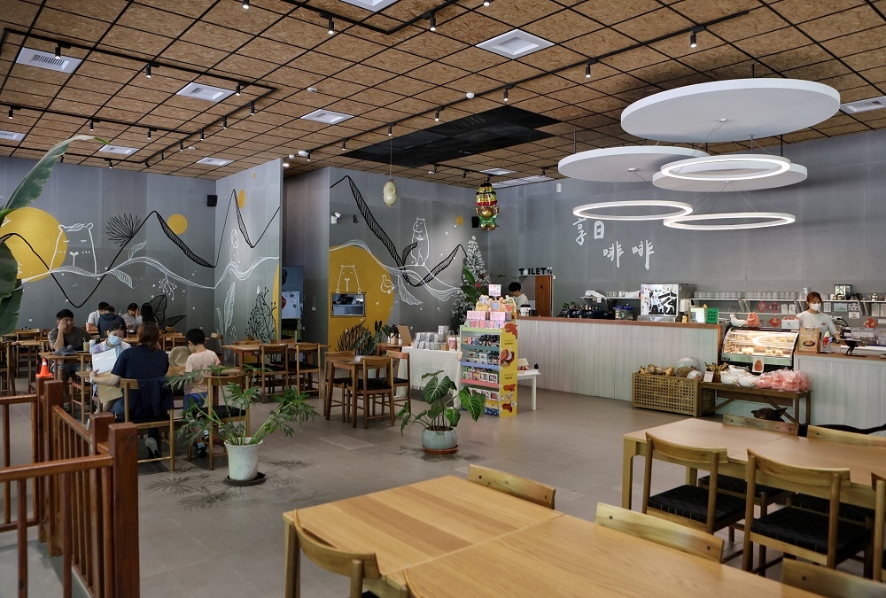 享日啡啡│水豚咖啡廳，貓咪店狗，爸媽放鬆親子友善的埔里新景點