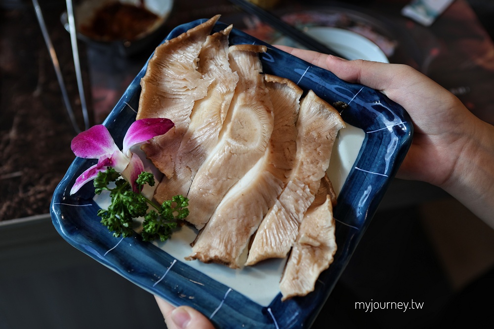 亮山川休閒農場│夏天玩水、烤肉,秋冬吃火鍋,新北最美最好玩農場 - 第29張圖 亮山川休閒農場│夏天玩水、烤肉,秋冬吃火鍋,新北最美最好玩農場