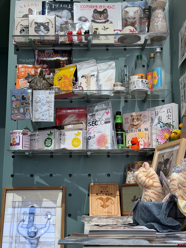 杯子裡的貓│捷運忠孝敦化站5分鐘,台北東區貓咪餐廳 - 第4張圖 杯子裡的貓│捷運忠孝敦化站5分鐘,台北東區貓咪餐廳