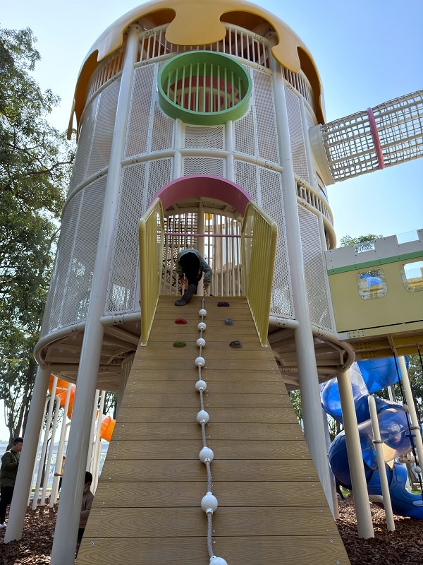 後勁公園│森林熊城堡，9大遊戲區+30項設施，高雄最新親子景點