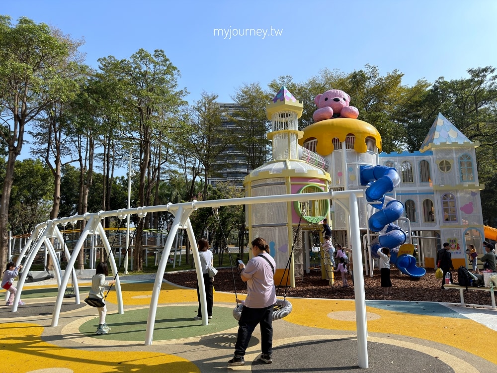 後勁公園│森林熊城堡，9大遊戲區+30項設施，高雄最新親子景點