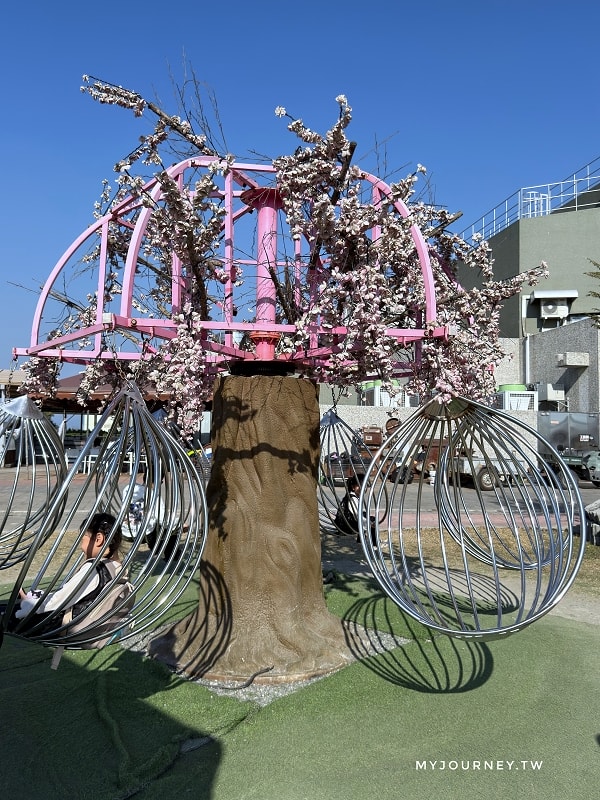 【潮州鐵道園區】坑爹飛車親子必玩+看火車+餵羊餵豬，戶外室內都能玩