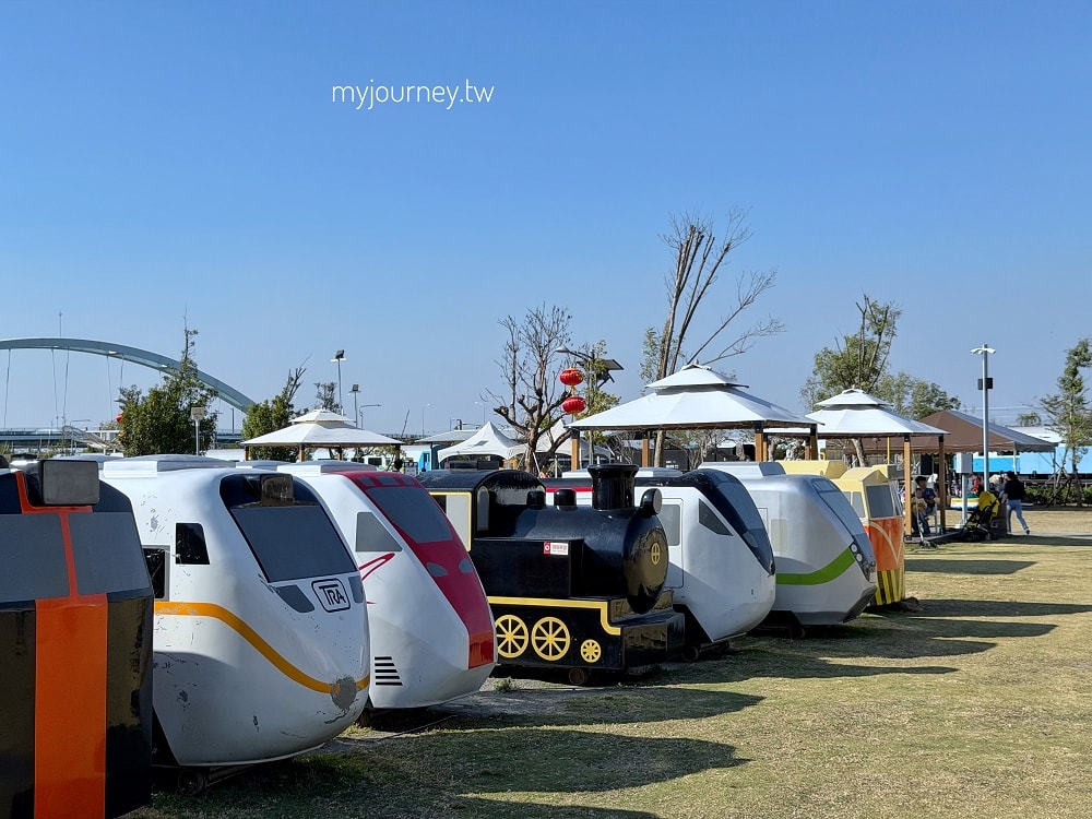 【潮州鐵道園區】坑爹飛車親子必玩+看火車+餵羊餵豬，戶外室內都能玩