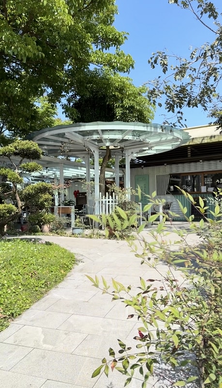聽水咖啡│宜蘭最美水岸咖啡廳(菜單),停車場旁的日式秘境 - 第2張圖 聽水咖啡│宜蘭最美水岸咖啡廳(菜單),停車場旁的日式秘境