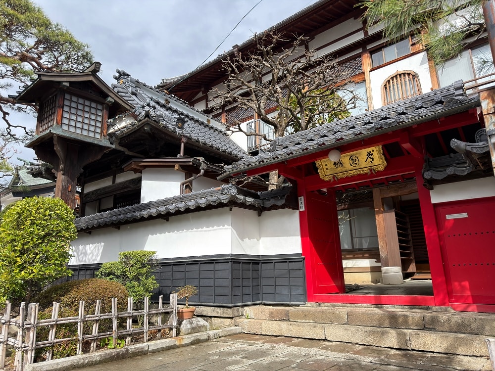 長野善光寺│交通×門票×美食推薦，免費試喝清酒邊賞櫻