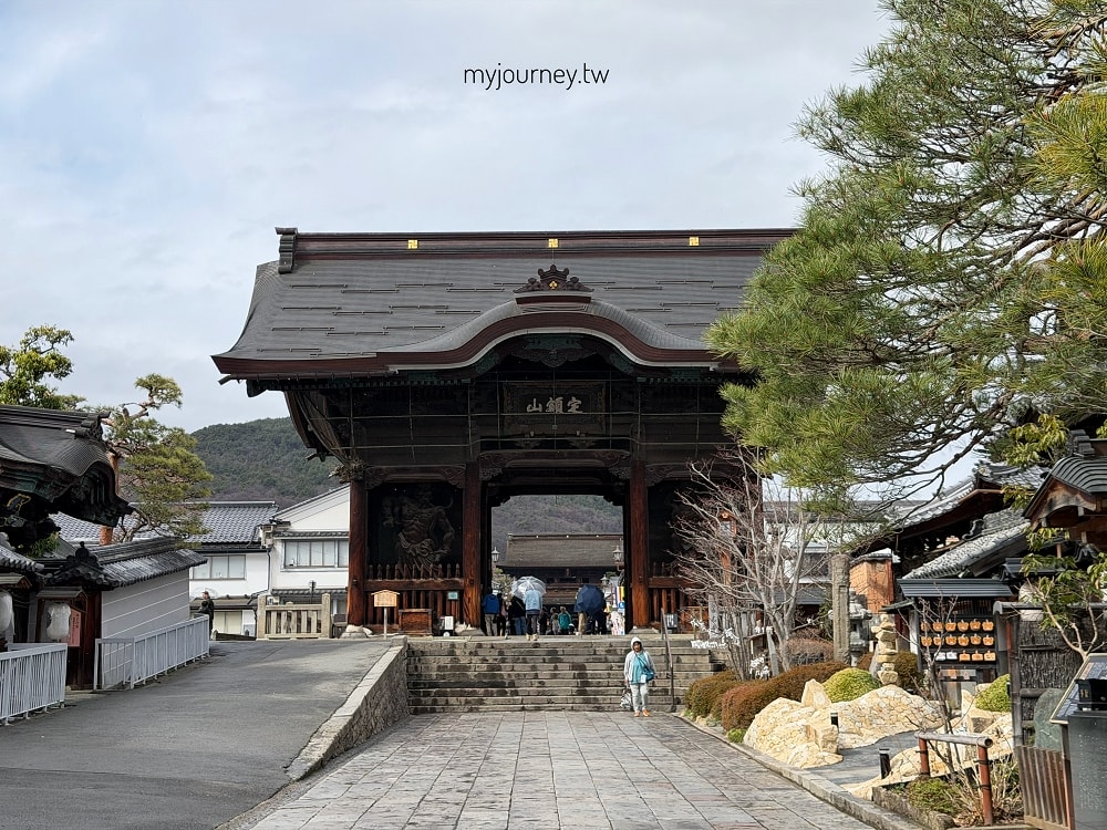 長野善光寺│交通×門票×美食推薦，免費試喝清酒邊賞櫻