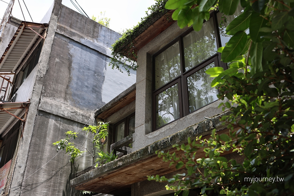 【2J CAFE】大安森林公園旁的森林系咖啡廳,有戶外區,內用可坐4小時 - 第2張圖 【2J CAFE】大安森林公園旁的森林系咖啡廳,有戶外區,內用可坐4小時