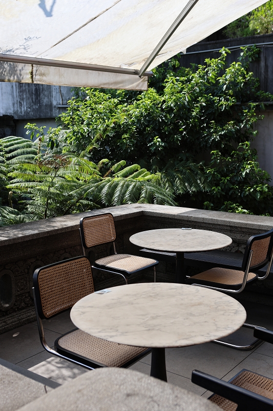【AKA cafe】大稻埕咖啡廳，迪化街百年老宅，內建攝影棚的台北秘境咖啡廳