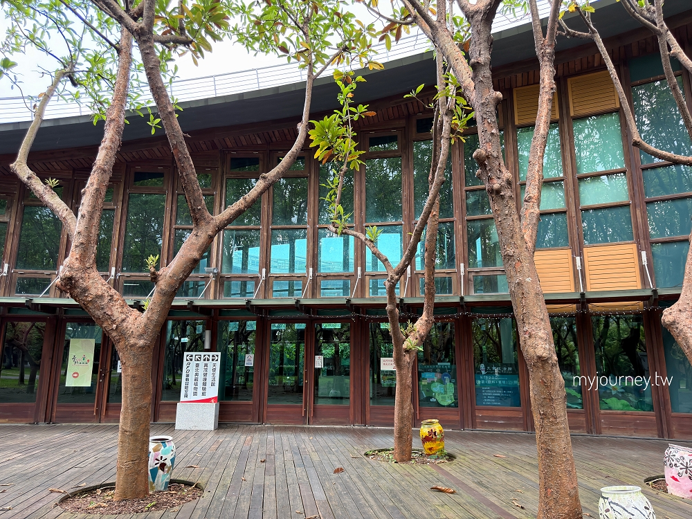 【天使生活館】台版莫內花園!藏身花博公園的森林系咖啡館,還能看飛機 - 第1張圖 【天使生活館】台版莫內花園!藏身花博公園的森林系咖啡館,還能看飛機